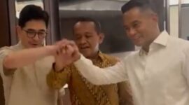 Menteri Energi dan Sumber Daya Mineral (ESDM) Bahlil Lahadalia bersama Ketua Umum Kadin 2021-2026 Arsjad Rasjid, dan Ketua Umum Kadin hasil Munaslub 2024 Anindya Bakrie. (Tangkapan Layar X.com @anasurbaningrum)