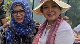 Siti Hardijanti Rukmana bersama Siti Hediati Hariyadi. (Instagram.com @titieksoeharto)